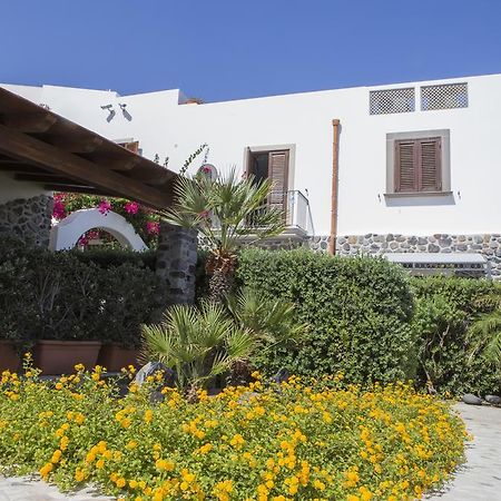 ליפארי Hotel Residence Acquacalda מראה חיצוני תמונה