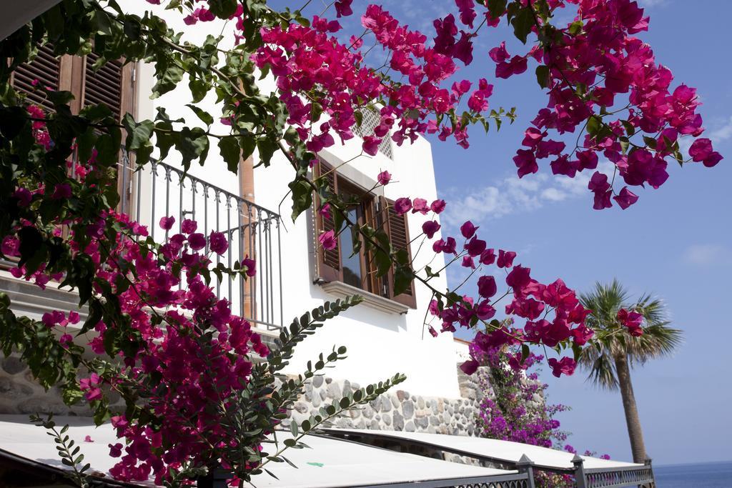 ליפארי Hotel Residence Acquacalda מראה חיצוני תמונה