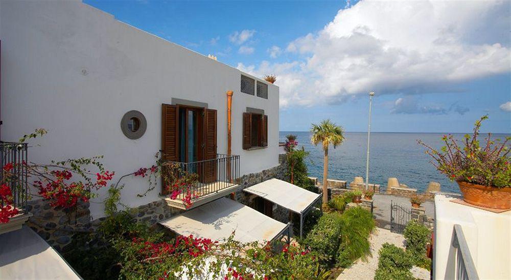 ליפארי Hotel Residence Acquacalda מראה חיצוני תמונה